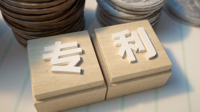 酒类商标转让代理公司主要承担以下职责：